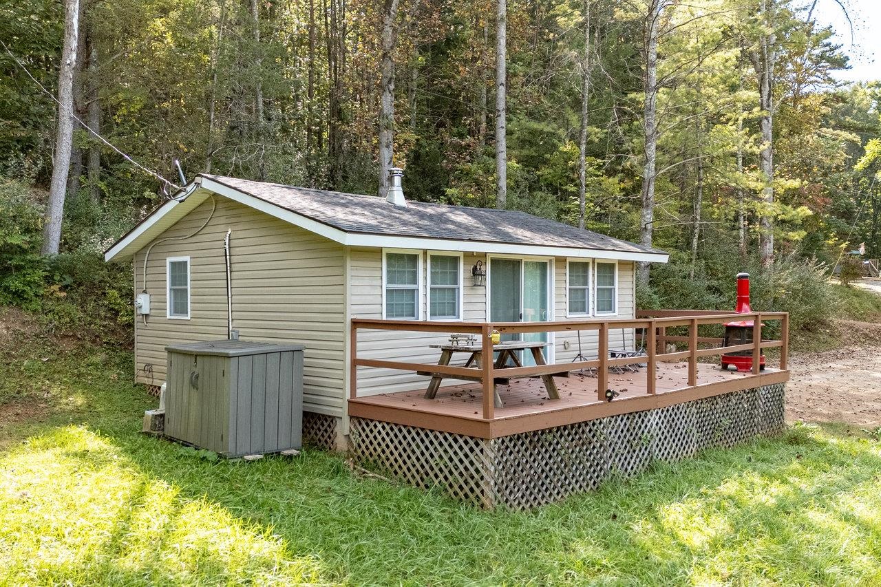 259 OVERLOOK MOUNTAIN RD, ELKTON, Virginia 22827, 2 Bedrooms Bedrooms, ,1 BathroomBathrooms,Residential,259 OVERLOOK MOUNTAIN RD,669122 MLS # 669122