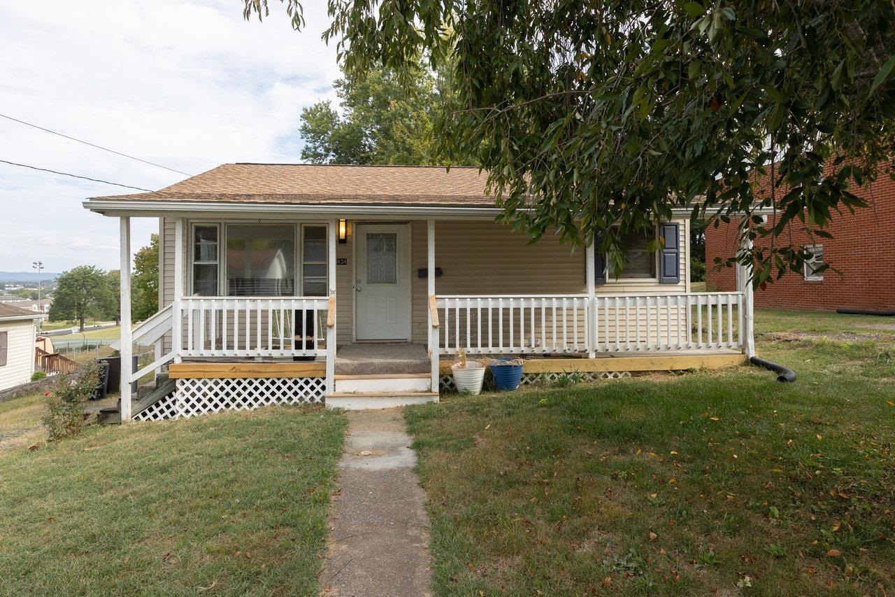 434 KELLEY ST, HARRISONBURG, Virginia 22802, 3 Bedrooms Bedrooms, ,1 BathroomBathrooms,Residential,434 KELLEY ST,669140 MLS # 669140