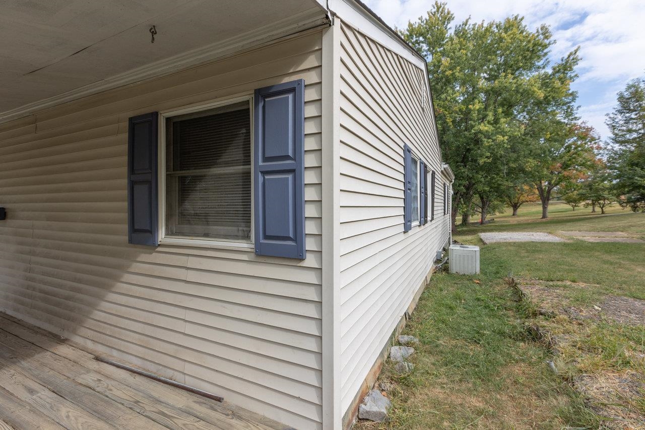 434 KELLEY ST, HARRISONBURG, Virginia 22802, 3 Bedrooms Bedrooms, ,1 BathroomBathrooms,Residential,434 KELLEY ST,669140 MLS # 669140