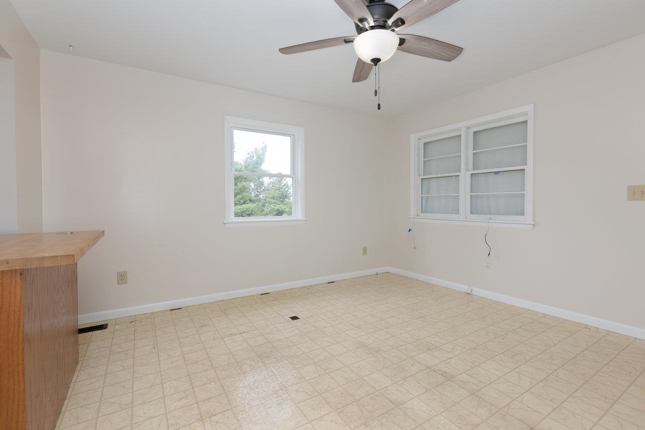 434 KELLEY ST, HARRISONBURG, Virginia 22802, 3 Bedrooms Bedrooms, ,1 BathroomBathrooms,Residential,434 KELLEY ST,669140 MLS # 669140