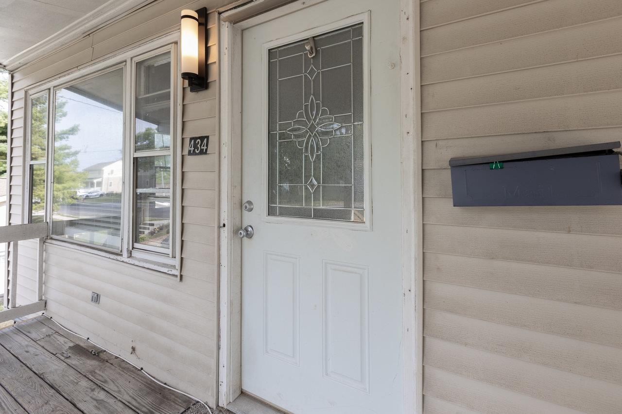 434 KELLEY ST, HARRISONBURG, Virginia 22802, 3 Bedrooms Bedrooms, ,1 BathroomBathrooms,Residential,434 KELLEY ST,669140 MLS # 669140