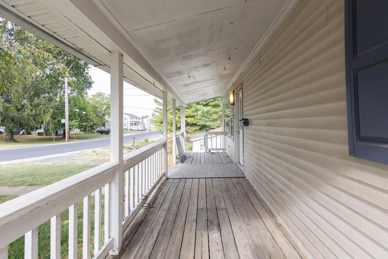 434 KELLEY ST, HARRISONBURG, Virginia 22802, 3 Bedrooms Bedrooms, ,1 BathroomBathrooms,Residential,434 KELLEY ST,669140 MLS # 669140