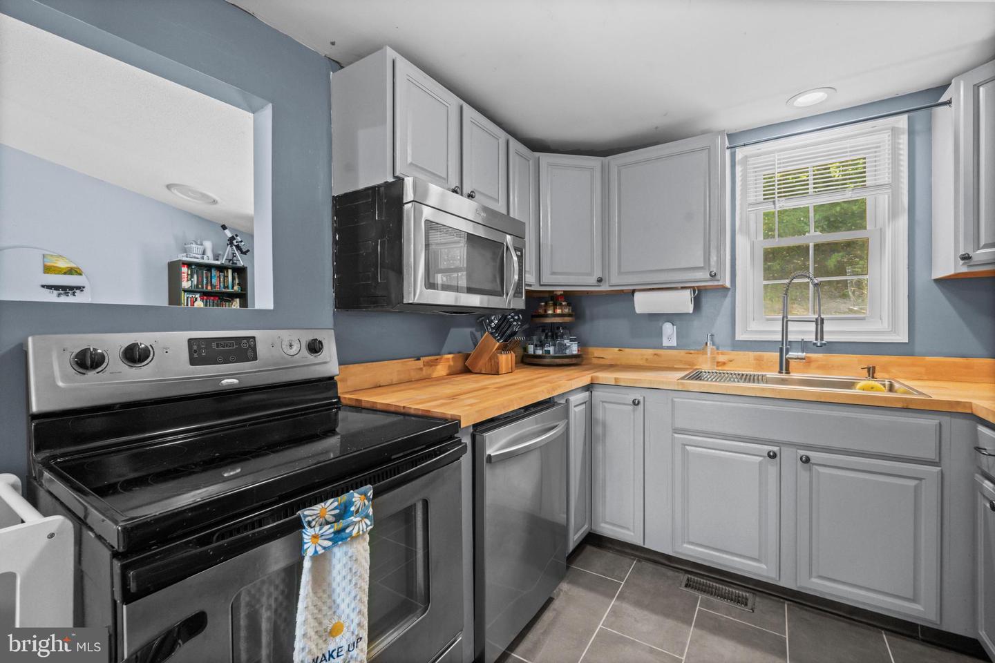 358 WELLS DR, FRONT ROYAL, Virginia 22630, 3 Bedrooms Bedrooms, ,2 BathroomsBathrooms,Residential,For sale,358 WELLS DR,VAWR2011972 MLS # VAWR2011972 358 WELLS DR, FRONT ROYAL, Virginia 22630, 3 Bedrooms Bedrooms, ,2 BathroomsBathrooms,Residential,For sale,358 WELLS DR,VAWR2011972 MLS # VAWR2011972