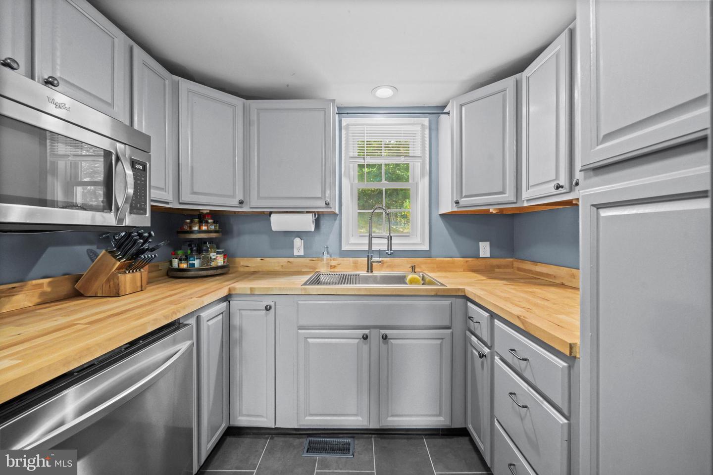 358 WELLS DR, FRONT ROYAL, Virginia 22630, 3 Bedrooms Bedrooms, ,2 BathroomsBathrooms,Residential,For sale,358 WELLS DR,VAWR2011972 MLS # VAWR2011972 358 WELLS DR, FRONT ROYAL, Virginia 22630, 3 Bedrooms Bedrooms, ,2 BathroomsBathrooms,Residential,For sale,358 WELLS DR,VAWR2011972 MLS # VAWR2011972