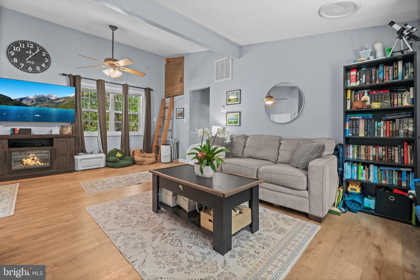 358 WELLS DR, FRONT ROYAL, Virginia 22630, 3 Bedrooms Bedrooms, ,2 BathroomsBathrooms,Residential,For sale,358 WELLS DR,VAWR2011972 MLS # VAWR2011972 358 WELLS DR, FRONT ROYAL, Virginia 22630, 3 Bedrooms Bedrooms, ,2 BathroomsBathrooms,Residential,For sale,358 WELLS DR,VAWR2011972 MLS # VAWR2011972