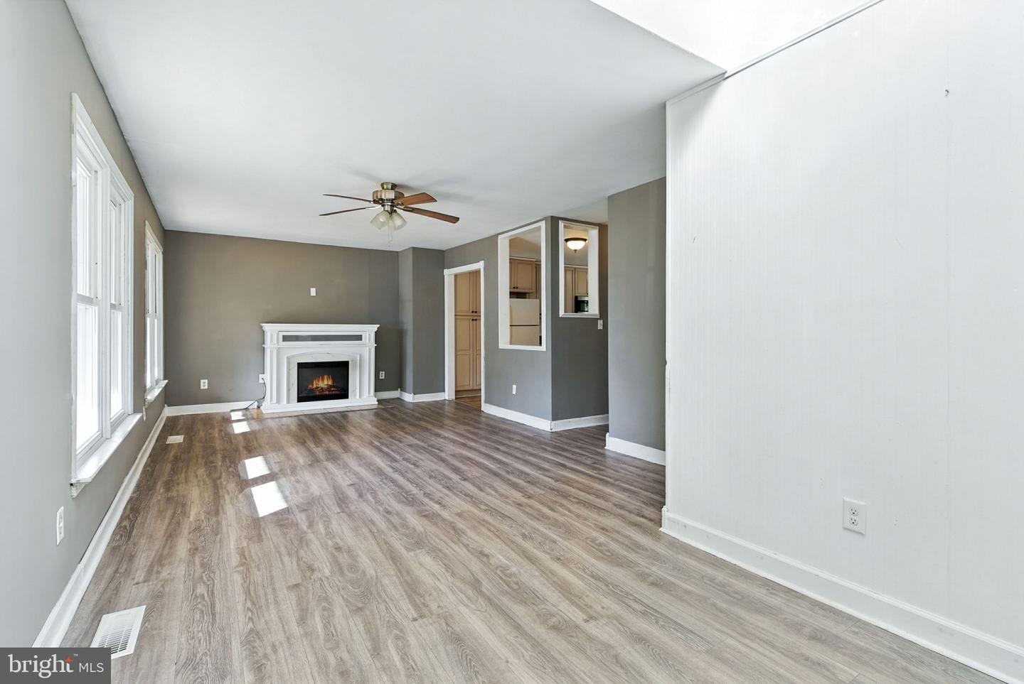7705 OFFSHORE DR, CHESTERFIELD, Virginia 23832, 3 Bedrooms Bedrooms, 5 Rooms Rooms,2 BathroomsBathrooms,Residential,For sale,7705 OFFSHORE DR,VACF2001254 MLS # VACF2001254
