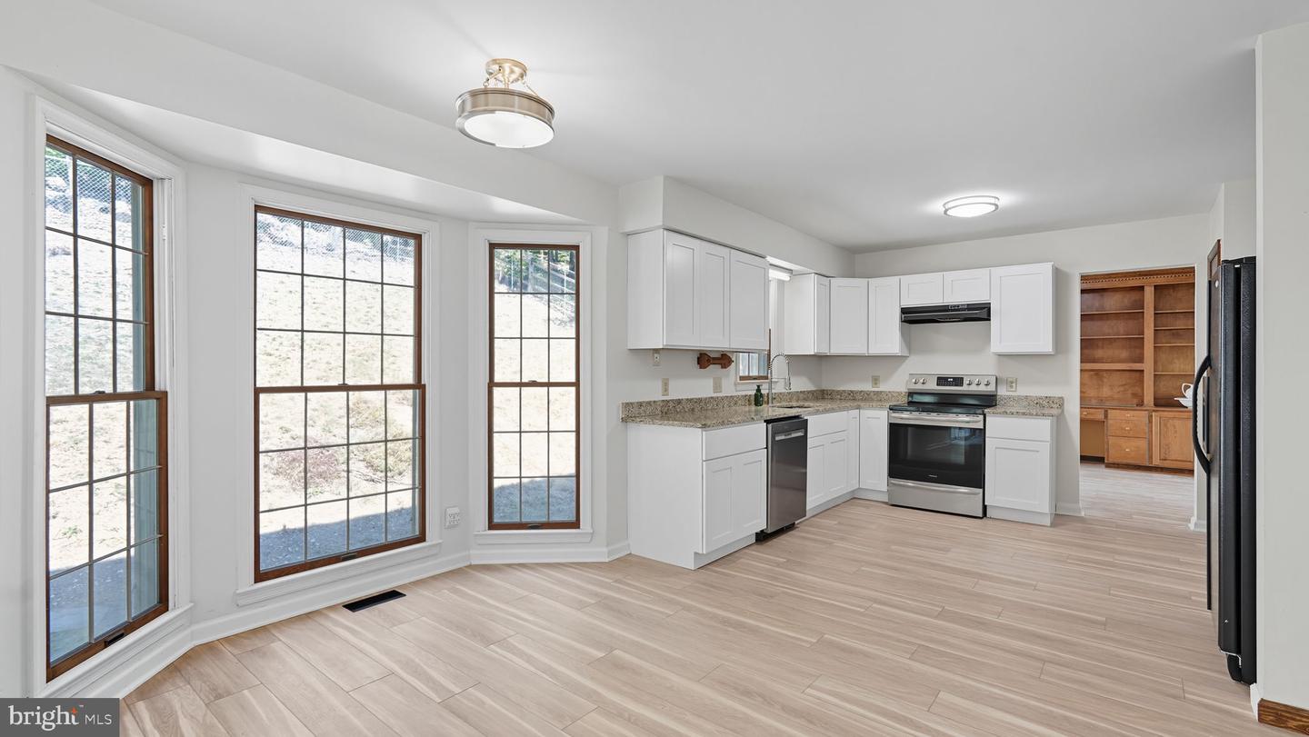 2425 HARPOON DR, STAFFORD, Virginia 22554, 4 Bedrooms Bedrooms, ,2 BathroomsBathrooms,Residential,For sale,2425 HARPOON DR,VAST2042170 MLS # VAST2042170