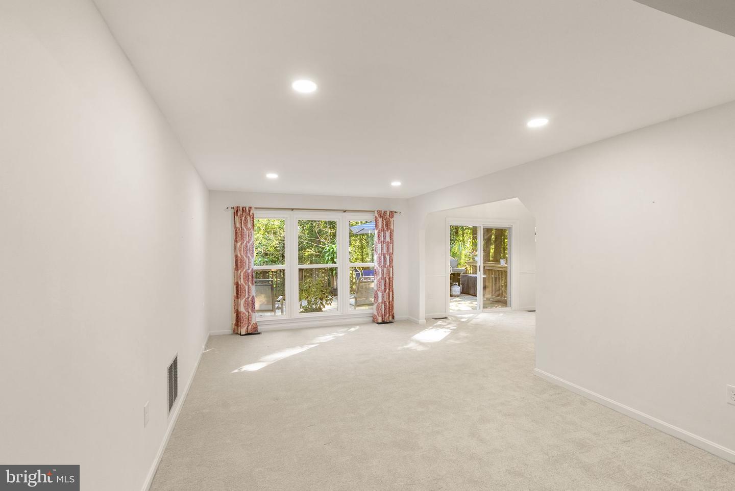 5305 HEXAGON PL, FAIRFAX, Virginia 22030, 4 Bedrooms Bedrooms, ,3 BathroomsBathrooms,Residential,For sale,5305 HEXAGON PL,VAFX2263558 MLS # VAFX2263558