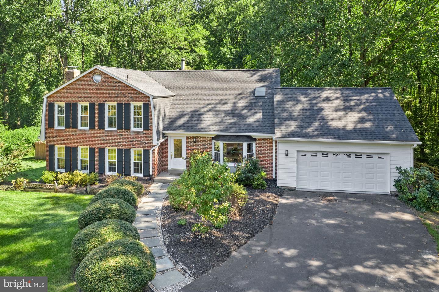 5305 HEXAGON PL, FAIRFAX, Virginia 22030, 4 Bedrooms Bedrooms, ,3 BathroomsBathrooms,Residential,For sale,5305 HEXAGON PL,VAFX2263558 MLS # VAFX2263558