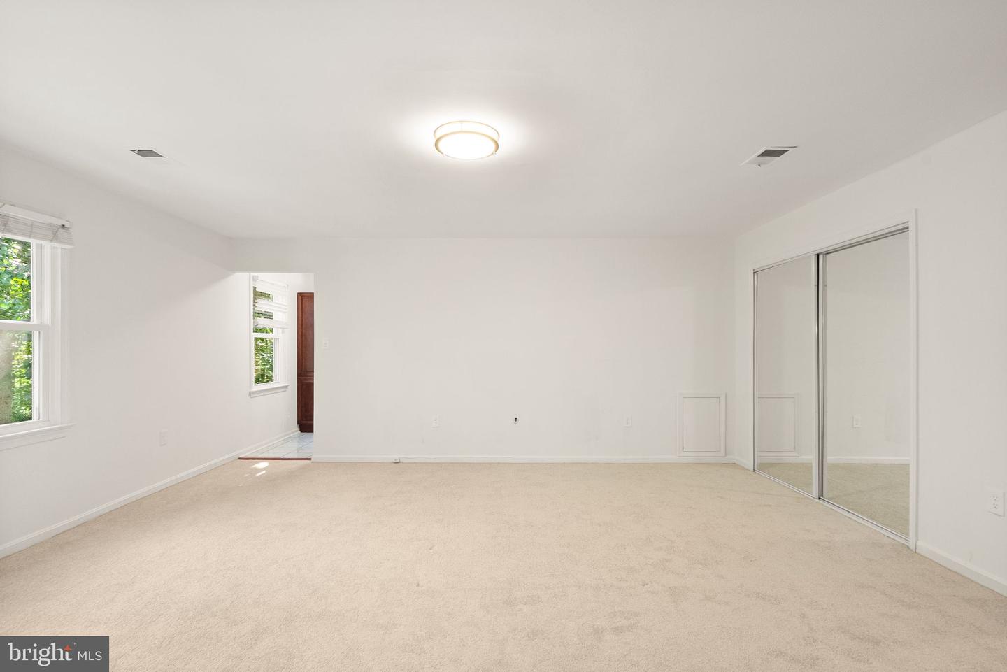 5305 HEXAGON PL, FAIRFAX, Virginia 22030, 4 Bedrooms Bedrooms, ,3 BathroomsBathrooms,Residential,For sale,5305 HEXAGON PL,VAFX2263558 MLS # VAFX2263558