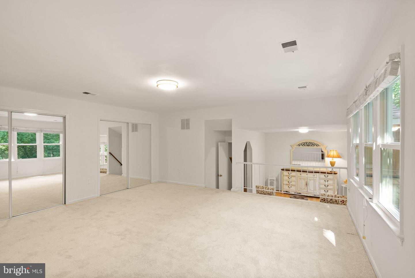 5305 HEXAGON PL, FAIRFAX, Virginia 22030, 4 Bedrooms Bedrooms, ,3 BathroomsBathrooms,Residential,For sale,5305 HEXAGON PL,VAFX2263558 MLS # VAFX2263558