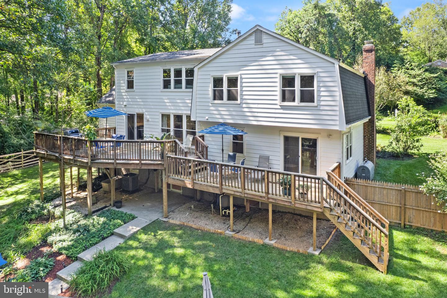 5305 HEXAGON PL, FAIRFAX, Virginia 22030, 4 Bedrooms Bedrooms, ,3 BathroomsBathrooms,Residential,For sale,5305 HEXAGON PL,VAFX2263558 MLS # VAFX2263558
