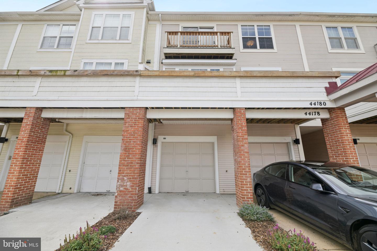 44180 SHADY GLEN TER, ASHBURN, Virginia 20147, 3 Bedrooms Bedrooms, ,2 BathroomsBathrooms,Residential,For sale,44180 SHADY GLEN TER,VALO2105984 MLS # VALO2105984