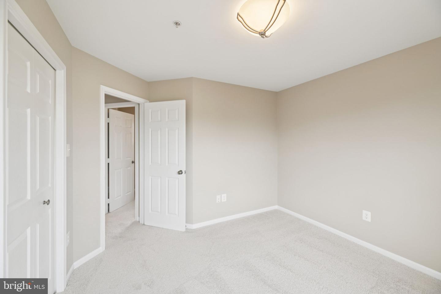 44180 SHADY GLEN TER, ASHBURN, Virginia 20147, 3 Bedrooms Bedrooms, ,2 BathroomsBathrooms,Residential,For sale,44180 SHADY GLEN TER,VALO2105984 MLS # VALO2105984