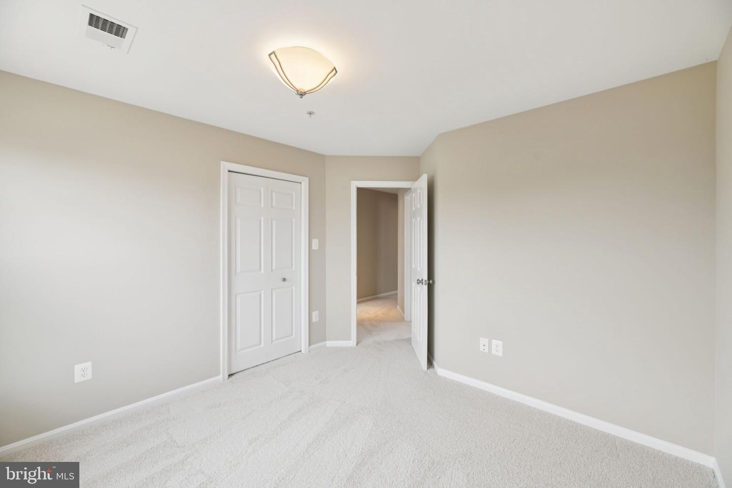 44180 SHADY GLEN TER, ASHBURN, Virginia 20147, 3 Bedrooms Bedrooms, ,2 BathroomsBathrooms,Residential,For sale,44180 SHADY GLEN TER,VALO2105984 MLS # VALO2105984