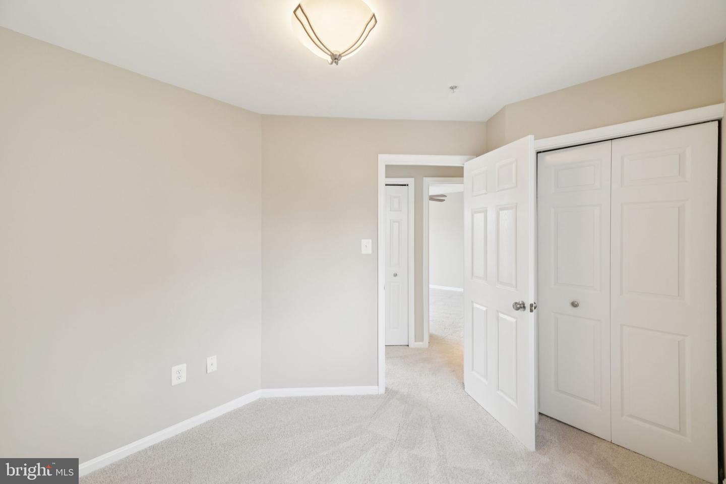 44180 SHADY GLEN TER, ASHBURN, Virginia 20147, 3 Bedrooms Bedrooms, ,2 BathroomsBathrooms,Residential,For sale,44180 SHADY GLEN TER,VALO2105984 MLS # VALO2105984
