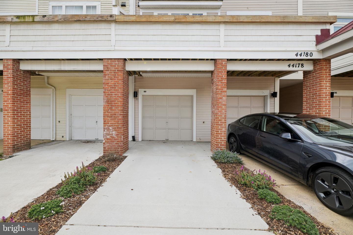 44180 SHADY GLEN TER, ASHBURN, Virginia 20147, 3 Bedrooms Bedrooms, ,2 BathroomsBathrooms,Residential,For sale,44180 SHADY GLEN TER,VALO2105984 MLS # VALO2105984