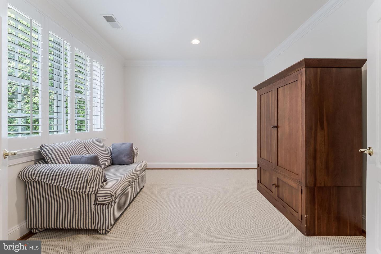 6506 BLUE WING DR, ALEXANDRIA, Virginia 22307, 5 Bedrooms Bedrooms, ,4 BathroomsBathrooms,Residential,For sale,6506 BLUE WING DR,VAFX2264676 MLS # VAFX2264676 6506 BLUE WING DR, ALEXANDRIA, Virginia 22307, 5 Bedrooms Bedrooms, ,4 BathroomsBathrooms,Residential,For sale,6506 BLUE WING DR,VAFX2264676 MLS # VAFX2264676