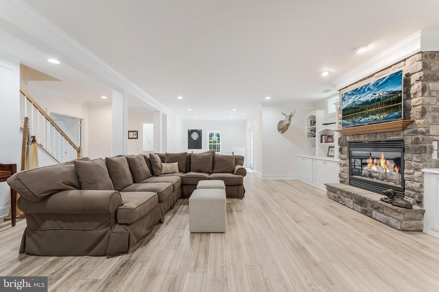 6506 BLUE WING DR, ALEXANDRIA, Virginia 22307, 5 Bedrooms Bedrooms, ,4 BathroomsBathrooms,Residential,For sale,6506 BLUE WING DR,VAFX2264676 MLS # VAFX2264676 6506 BLUE WING DR, ALEXANDRIA, Virginia 22307, 5 Bedrooms Bedrooms, ,4 BathroomsBathrooms,Residential,For sale,6506 BLUE WING DR,VAFX2264676 MLS # VAFX2264676