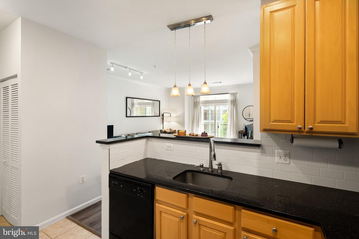 2465 ARMY NAVY DR #204, ARLINGTON, Virginia 22206, 1 Bedroom Bedrooms, ,1 BathroomBathrooms,Residential,For sale,2465 ARMY NAVY DR #204,VAAR2063176 MLS # VAAR2063176