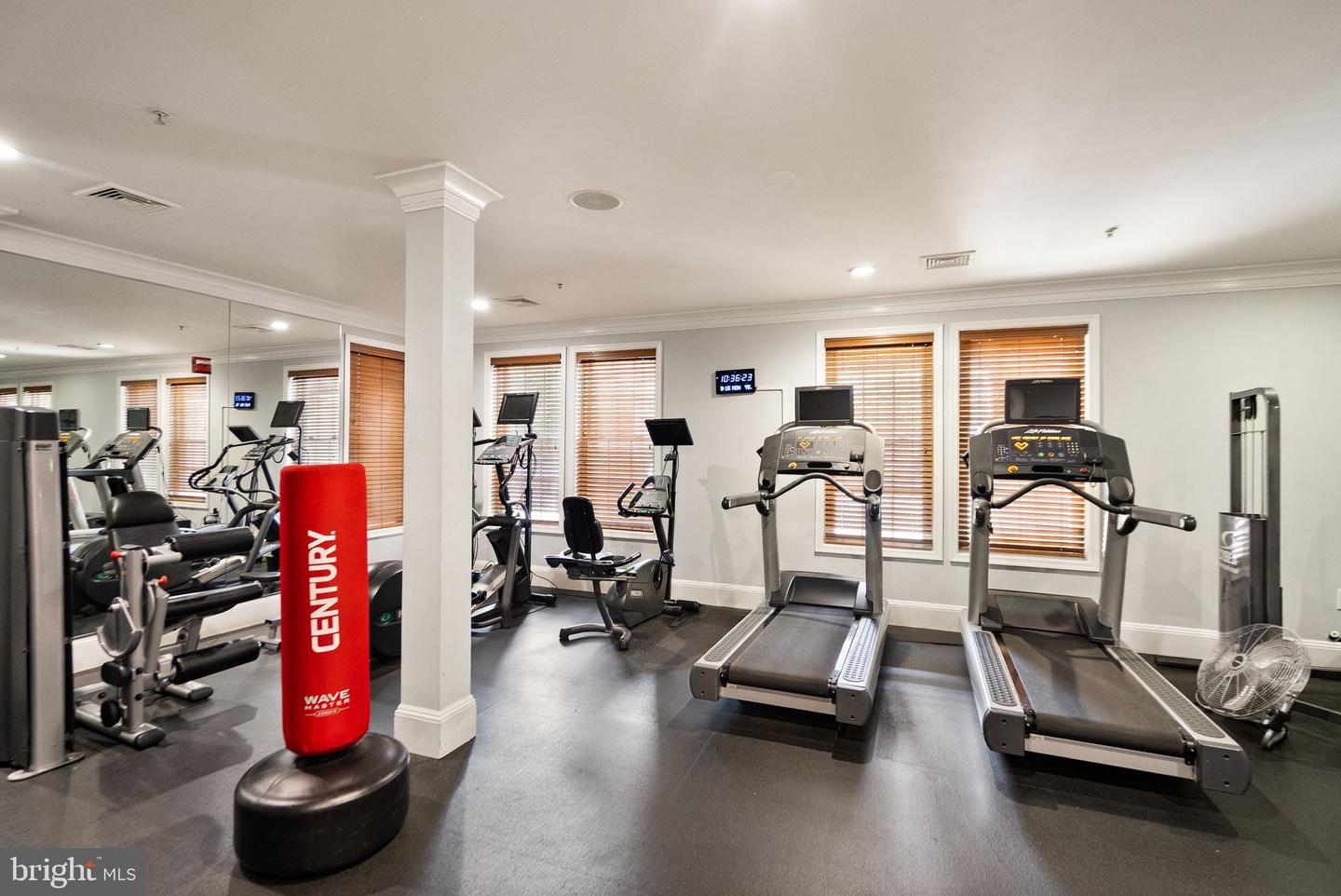 2465 ARMY NAVY DR #204, ARLINGTON, Virginia 22206, 1 Bedroom Bedrooms, ,1 BathroomBathrooms,Residential,For sale,2465 ARMY NAVY DR #204,VAAR2063176 MLS # VAAR2063176