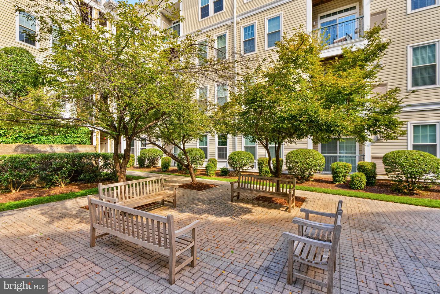 2465 ARMY NAVY DR #204, ARLINGTON, Virginia 22206, 1 Bedroom Bedrooms, ,1 BathroomBathrooms,Residential,For sale,2465 ARMY NAVY DR #204,VAAR2063176 MLS # VAAR2063176