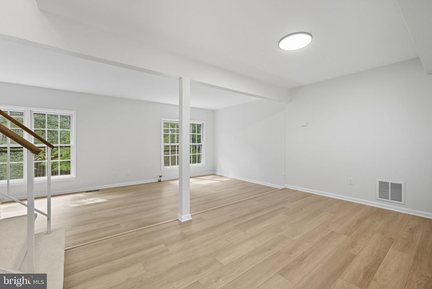 9611 SCOTCH HAVEN DR, VIENNA, Virginia 22181, 3 Bedrooms Bedrooms, ,3 BathroomsBathrooms,Residential,For sale,9611 SCOTCH HAVEN DR,VAFX2265296 MLS # VAFX2265296