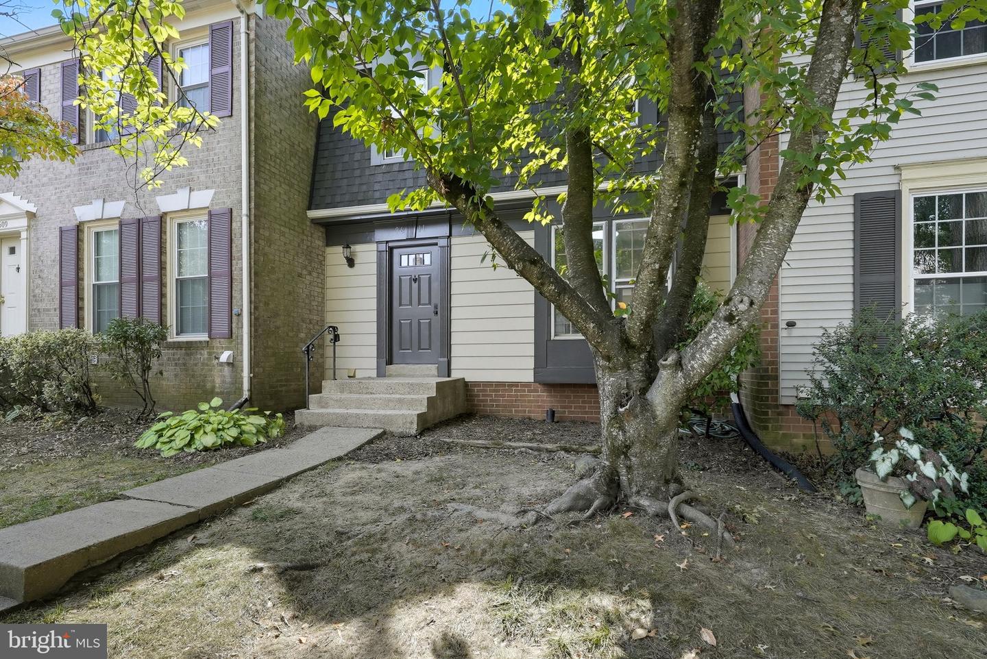 9611 SCOTCH HAVEN DR, VIENNA, Virginia 22181, 3 Bedrooms Bedrooms, ,3 BathroomsBathrooms,Residential,For sale,9611 SCOTCH HAVEN DR,VAFX2265296 MLS # VAFX2265296