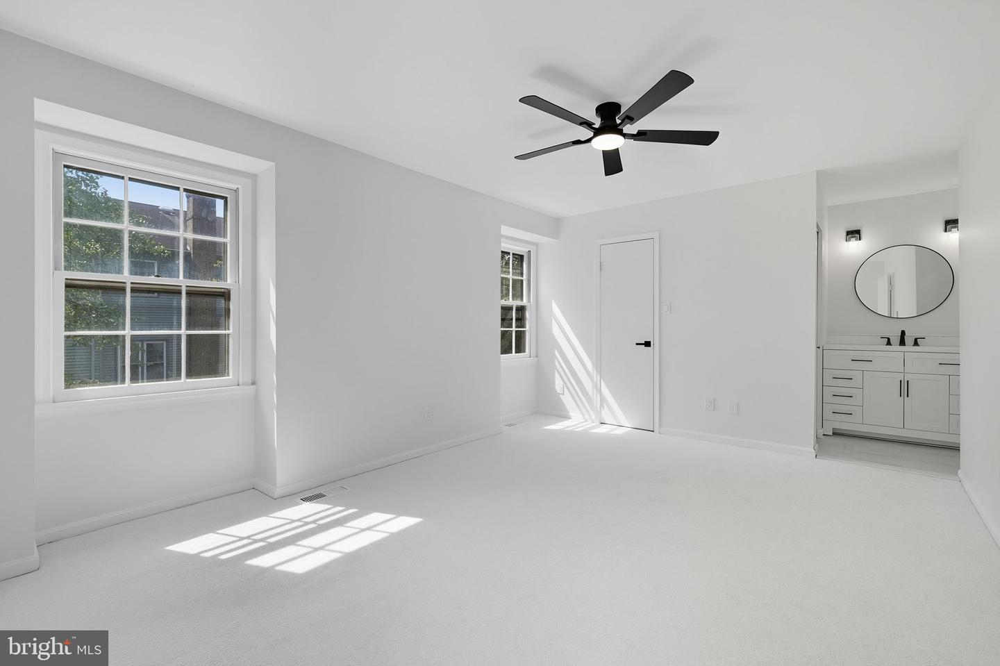 9611 SCOTCH HAVEN DR, VIENNA, Virginia 22181, 3 Bedrooms Bedrooms, ,3 BathroomsBathrooms,Residential,For sale,9611 SCOTCH HAVEN DR,VAFX2265296 MLS # VAFX2265296