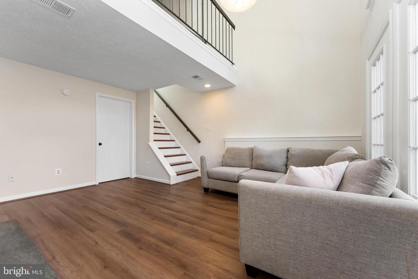 13992 BIG YANKEE LN, CENTREVILLE, Virginia 20121, 2 Bedrooms Bedrooms, 6 Rooms Rooms,2 BathroomsBathrooms,Residential,For sale,13992 BIG YANKEE LN,VAFX2265578 MLS # VAFX2265578