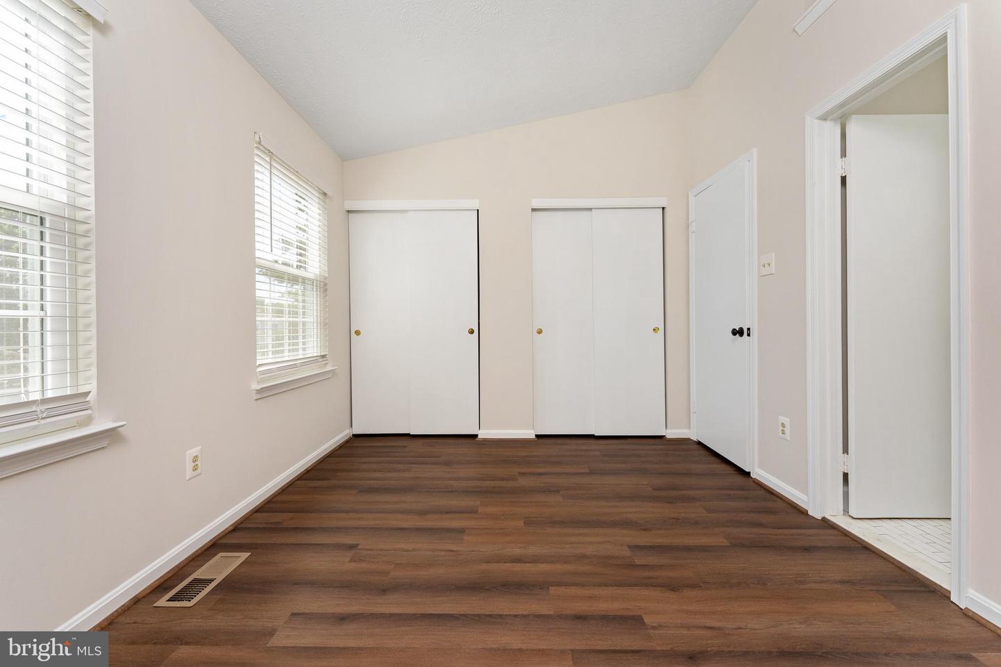 13992 BIG YANKEE LN, CENTREVILLE, Virginia 20121, 2 Bedrooms Bedrooms, 6 Rooms Rooms,2 BathroomsBathrooms,Residential,For sale,13992 BIG YANKEE LN,VAFX2265578 MLS # VAFX2265578