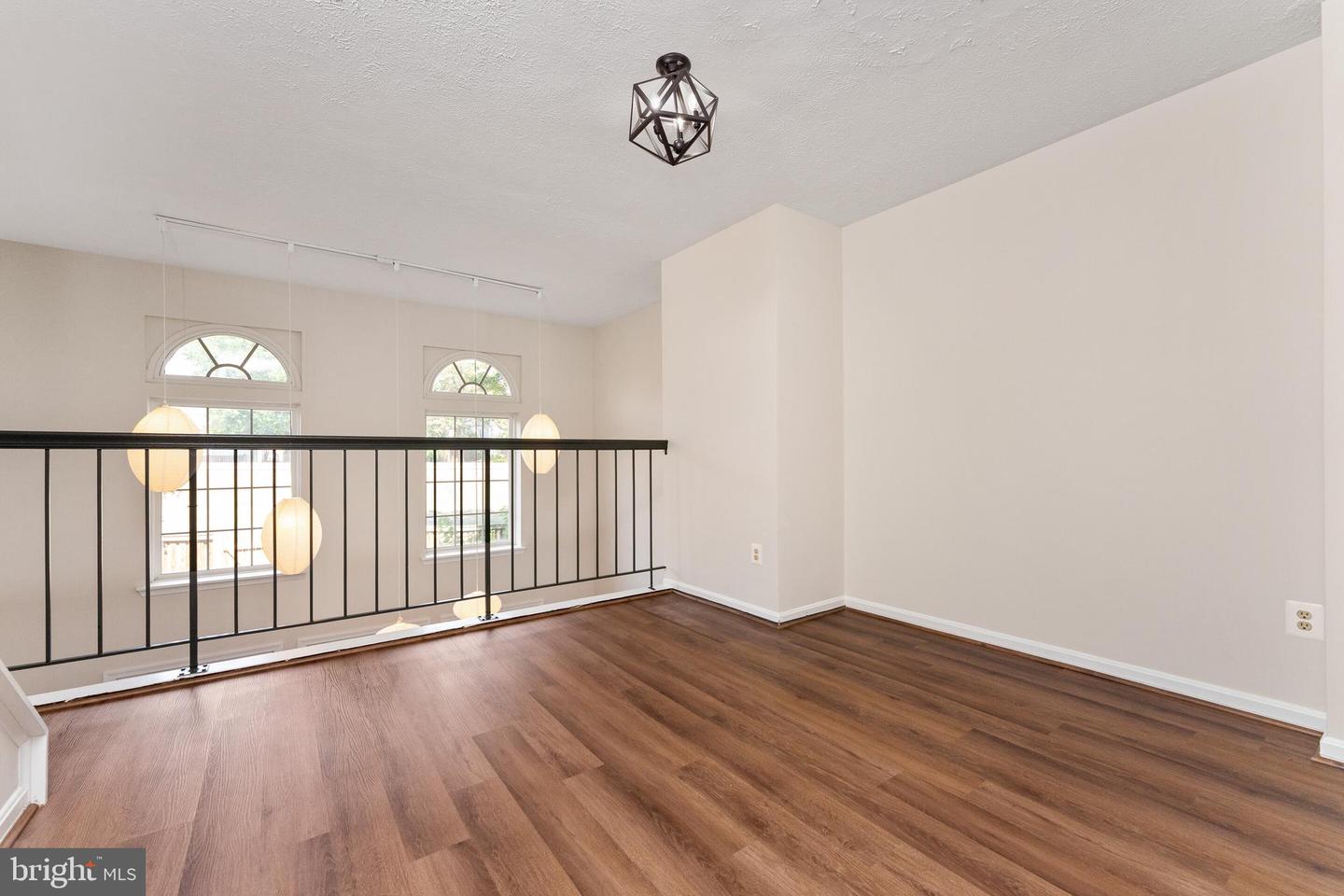 13992 BIG YANKEE LN, CENTREVILLE, Virginia 20121, 2 Bedrooms Bedrooms, 6 Rooms Rooms,2 BathroomsBathrooms,Residential,For sale,13992 BIG YANKEE LN,VAFX2265578 MLS # VAFX2265578