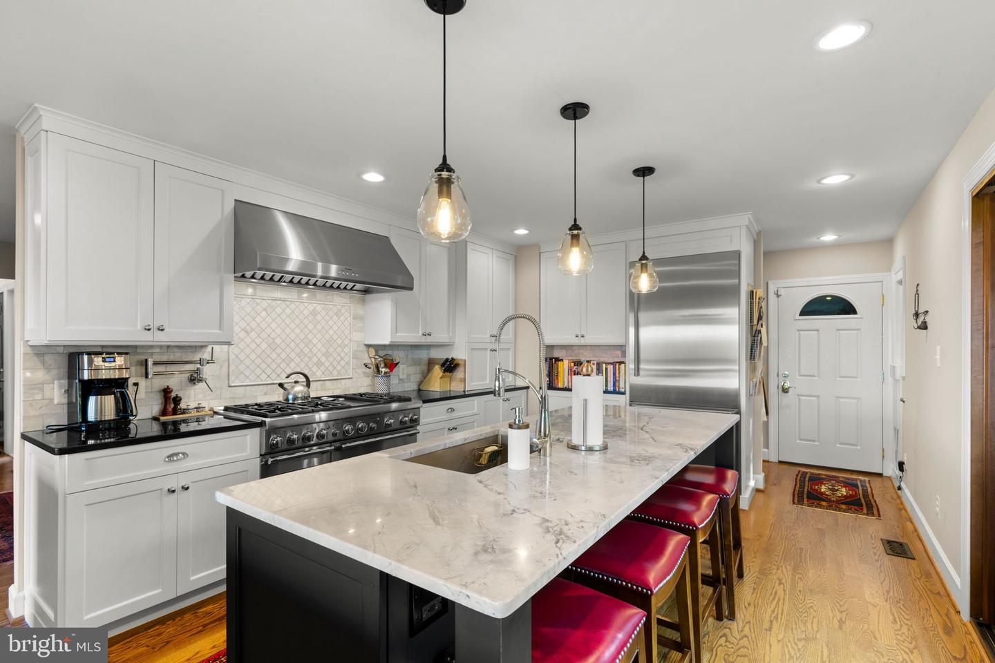 8525 MEADOWS RD, WARRENTON, Virginia 20186, 4 Bedrooms Bedrooms, ,3 BathroomsBathrooms,Residential,For sale,8525 MEADOWS RD,VAFQ2018224 MLS # VAFQ2018224