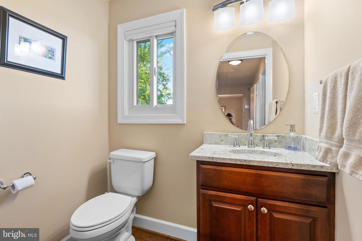 8525 MEADOWS RD, WARRENTON, Virginia 20186, 4 Bedrooms Bedrooms, ,3 BathroomsBathrooms,Residential,For sale,8525 MEADOWS RD,VAFQ2018224 MLS # VAFQ2018224