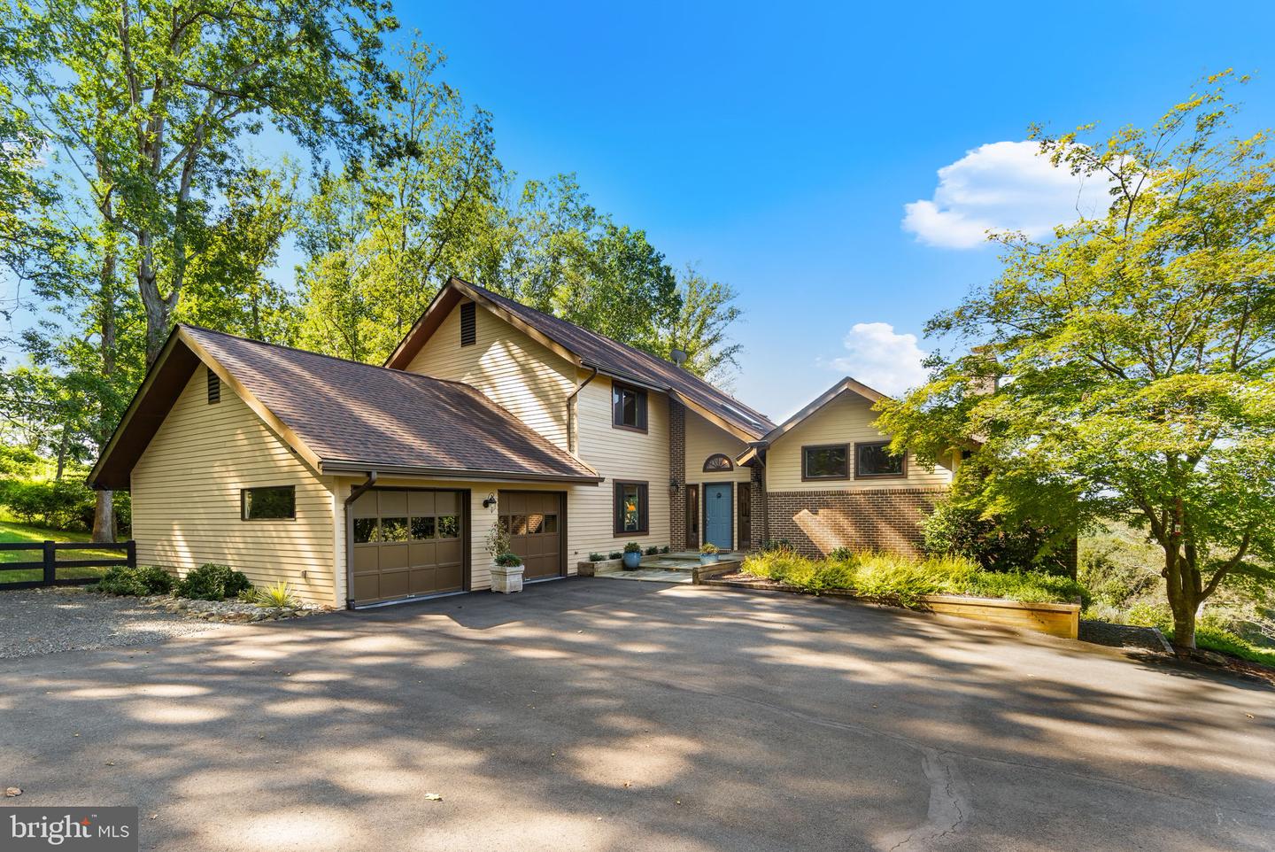 8525 MEADOWS RD, WARRENTON, Virginia 20186, 4 Bedrooms Bedrooms, ,3 BathroomsBathrooms,Residential,For sale,8525 MEADOWS RD,VAFQ2018224 MLS # VAFQ2018224