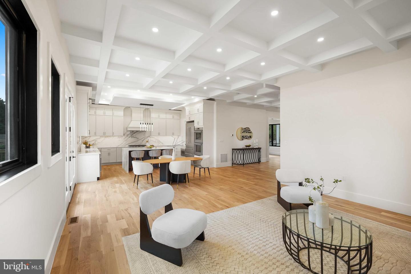 6818 BARRETT RD, FALLS CHURCH, Virginia 22042, 6 Bedrooms Bedrooms, ,5 BathroomsBathrooms,Residential,For sale,6818 BARRETT RD,VAFX2266128 MLS # VAFX2266128