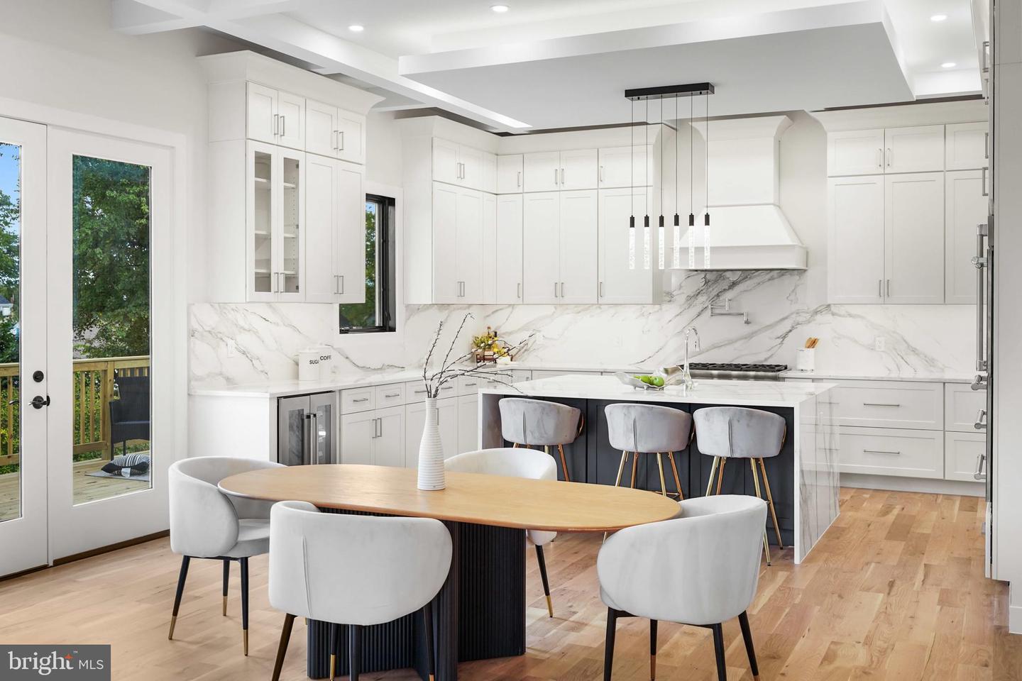 6818 BARRETT RD, FALLS CHURCH, Virginia 22042, 6 Bedrooms Bedrooms, ,5 BathroomsBathrooms,Residential,For sale,6818 BARRETT RD,VAFX2266128 MLS # VAFX2266128