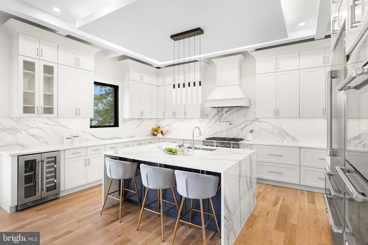 6818 BARRETT RD, FALLS CHURCH, Virginia 22042, 6 Bedrooms Bedrooms, ,5 BathroomsBathrooms,Residential,For sale,6818 BARRETT RD,VAFX2266128 MLS # VAFX2266128