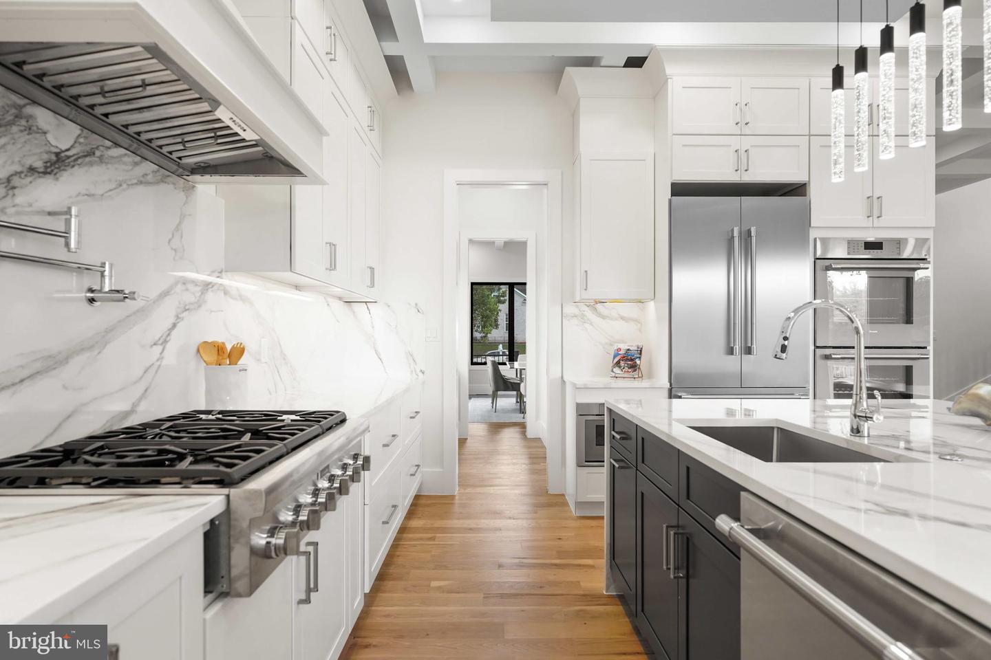 6818 BARRETT RD, FALLS CHURCH, Virginia 22042, 6 Bedrooms Bedrooms, ,5 BathroomsBathrooms,Residential,For sale,6818 BARRETT RD,VAFX2266128 MLS # VAFX2266128