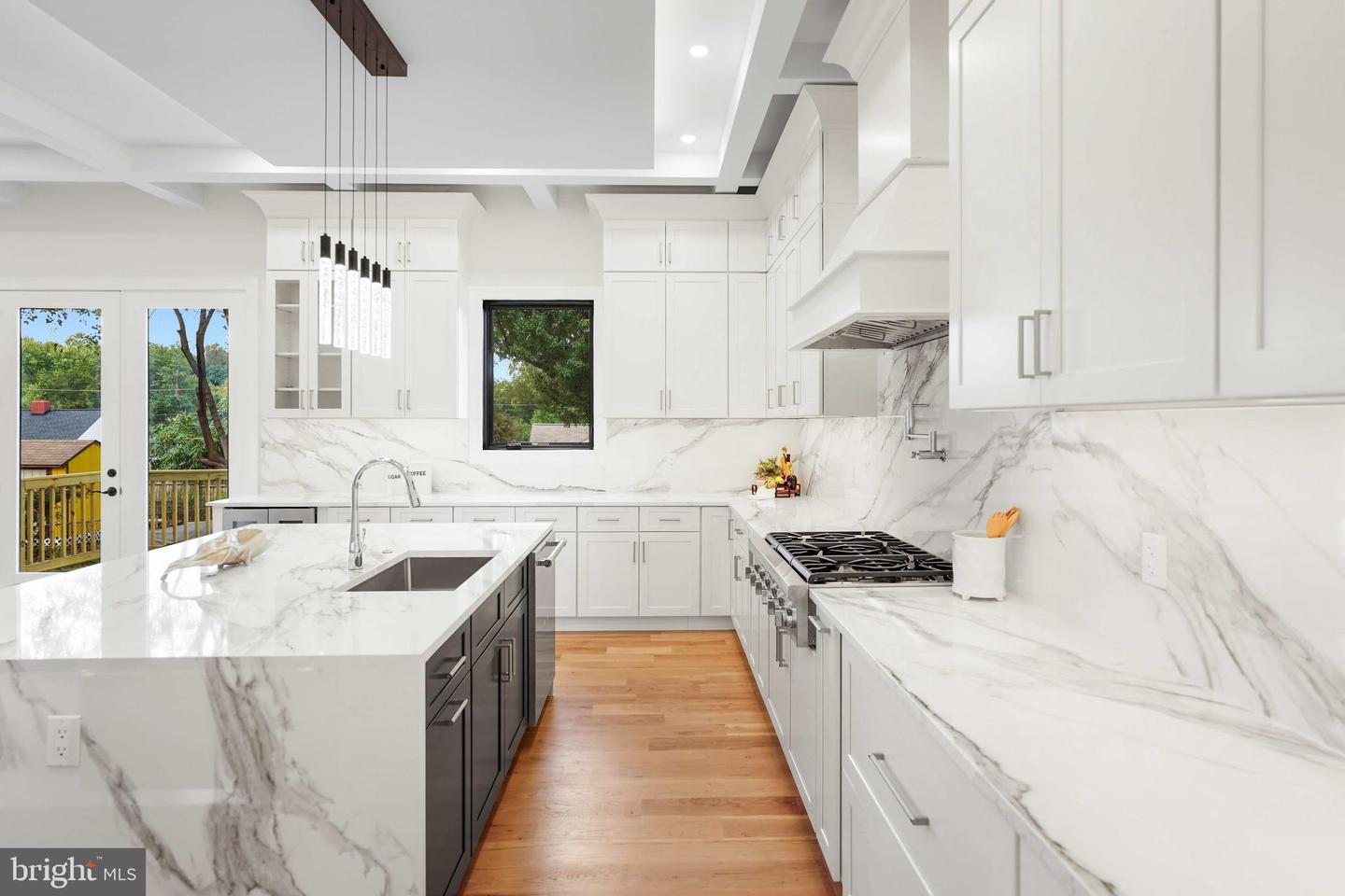 6818 BARRETT RD, FALLS CHURCH, Virginia 22042, 6 Bedrooms Bedrooms, ,5 BathroomsBathrooms,Residential,For sale,6818 BARRETT RD,VAFX2266128 MLS # VAFX2266128