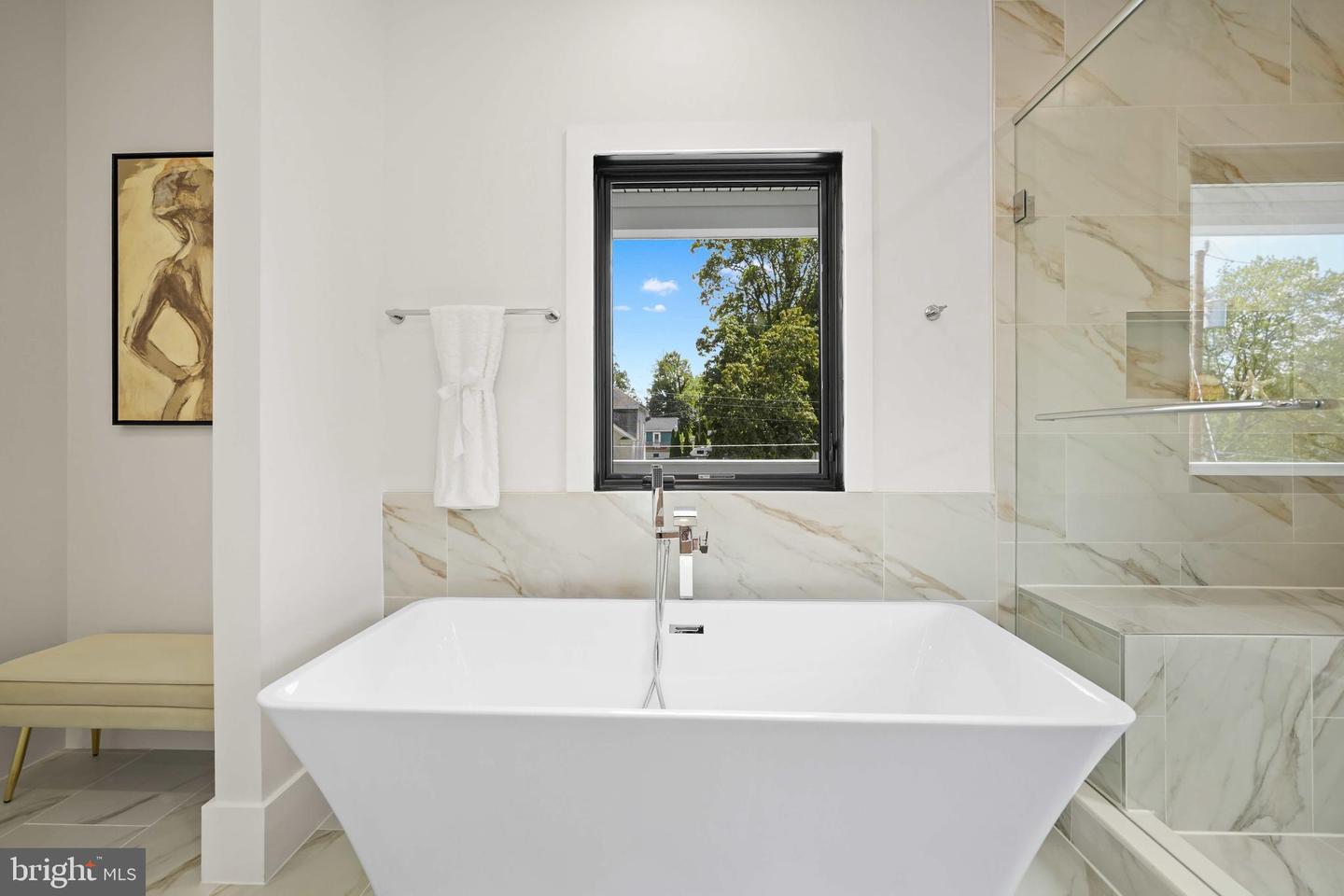 6818 BARRETT RD, FALLS CHURCH, Virginia 22042, 6 Bedrooms Bedrooms, ,5 BathroomsBathrooms,Residential,For sale,6818 BARRETT RD,VAFX2266128 MLS # VAFX2266128