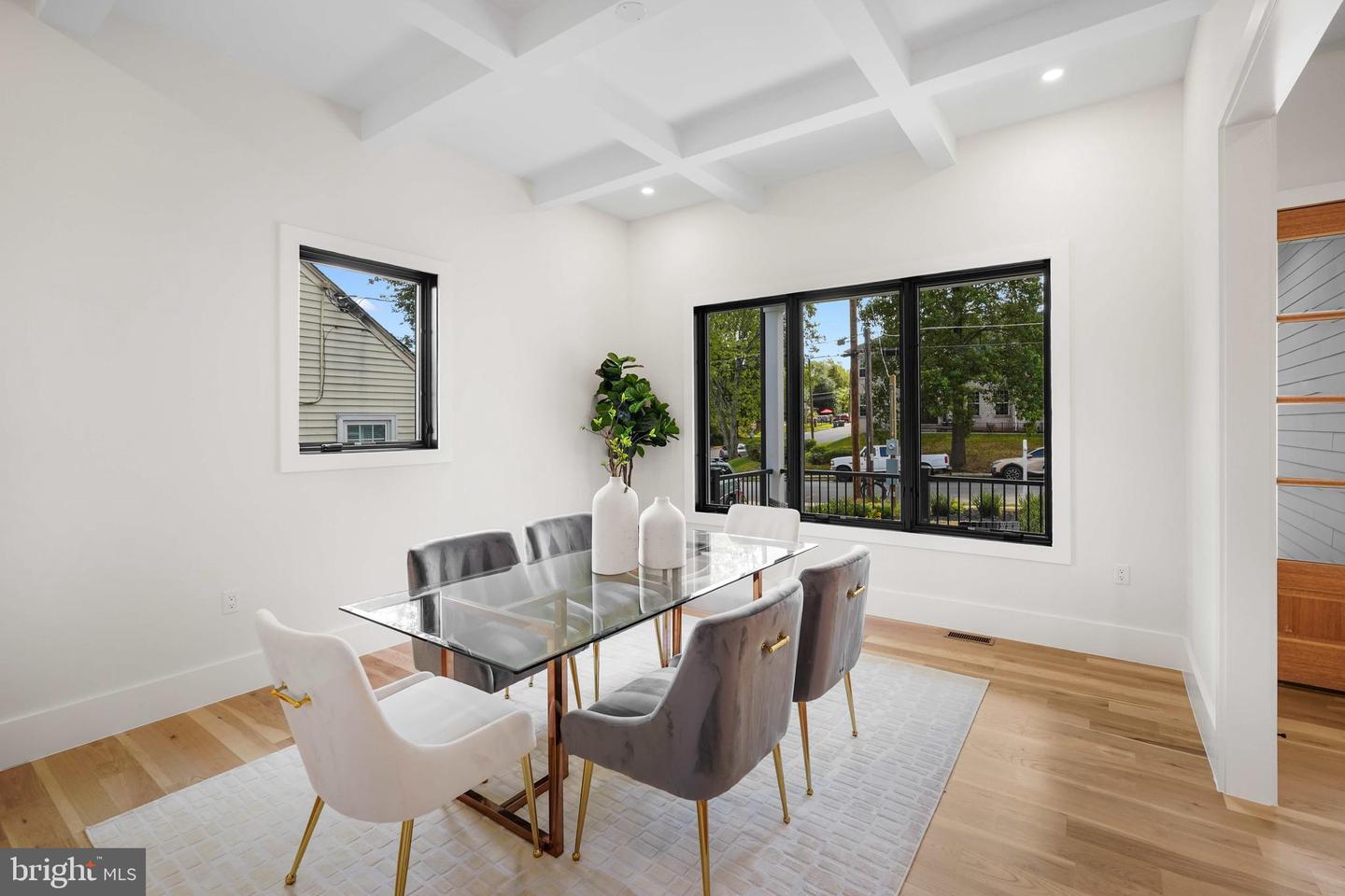 6818 BARRETT RD, FALLS CHURCH, Virginia 22042, 6 Bedrooms Bedrooms, ,5 BathroomsBathrooms,Residential,For sale,6818 BARRETT RD,VAFX2266128 MLS # VAFX2266128
