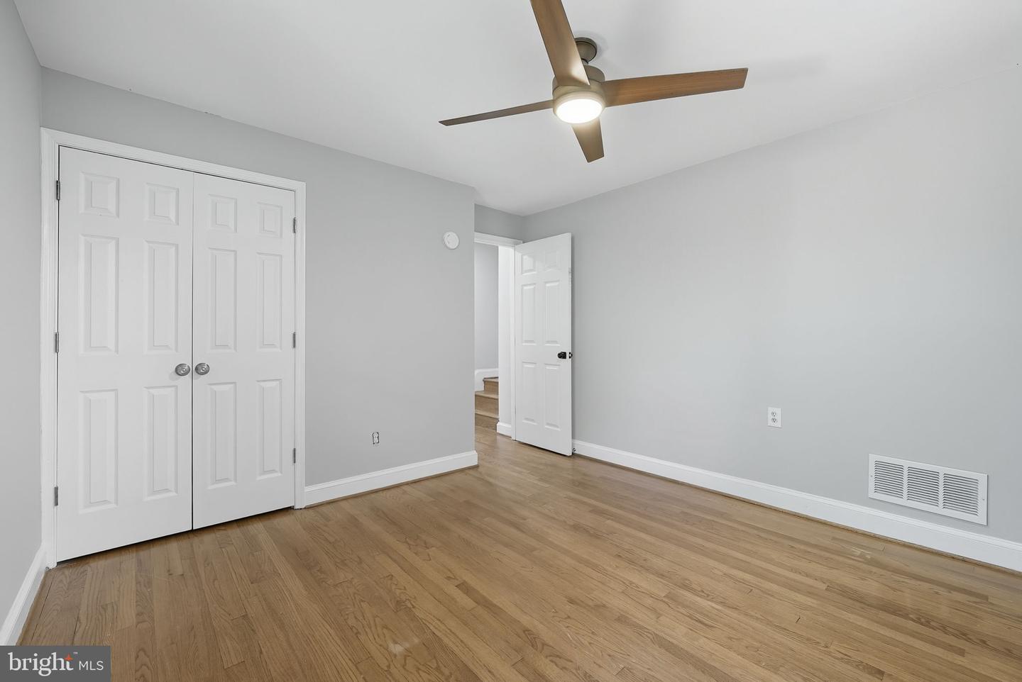 5209 CEDAR RD, ALEXANDRIA, Virginia 22309, 3 Bedrooms Bedrooms, ,3 BathroomsBathrooms,Residential,For sale,5209 CEDAR RD,VAFX2266910 MLS # VAFX2266910