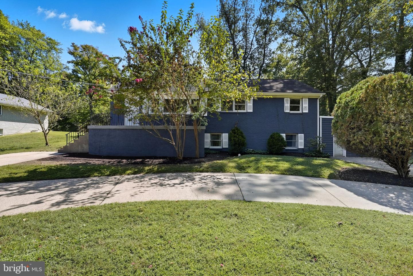 5209 CEDAR RD, ALEXANDRIA, Virginia 22309, 3 Bedrooms Bedrooms, ,3 BathroomsBathrooms,Residential,For sale,5209 CEDAR RD,VAFX2266910 MLS # VAFX2266910