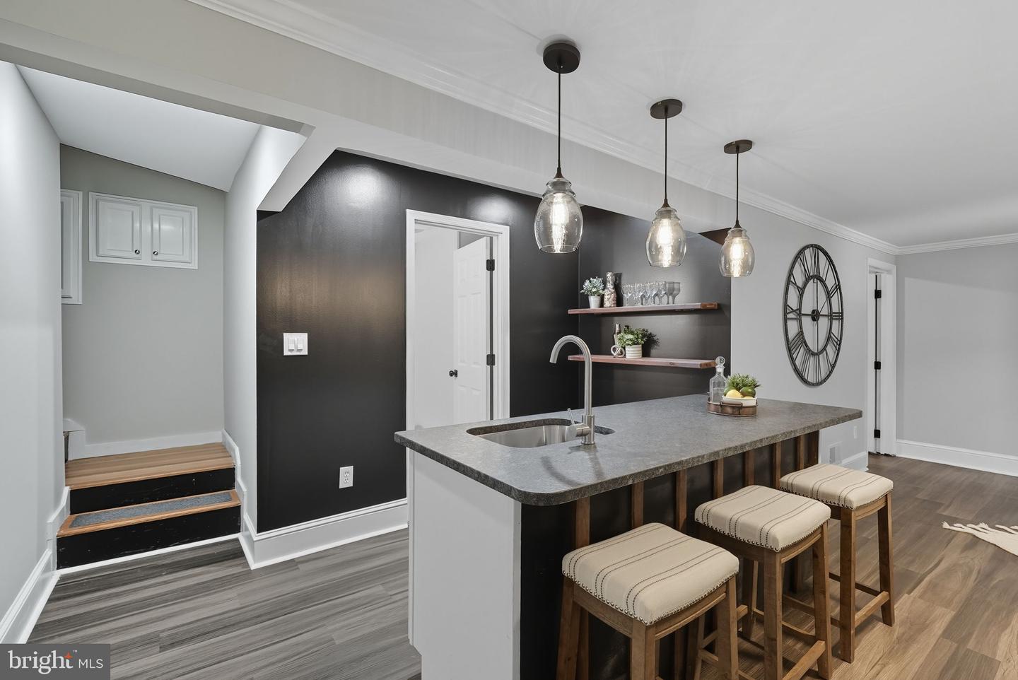 5209 CEDAR RD, ALEXANDRIA, Virginia 22309, 3 Bedrooms Bedrooms, ,3 BathroomsBathrooms,Residential,For sale,5209 CEDAR RD,VAFX2266910 MLS # VAFX2266910