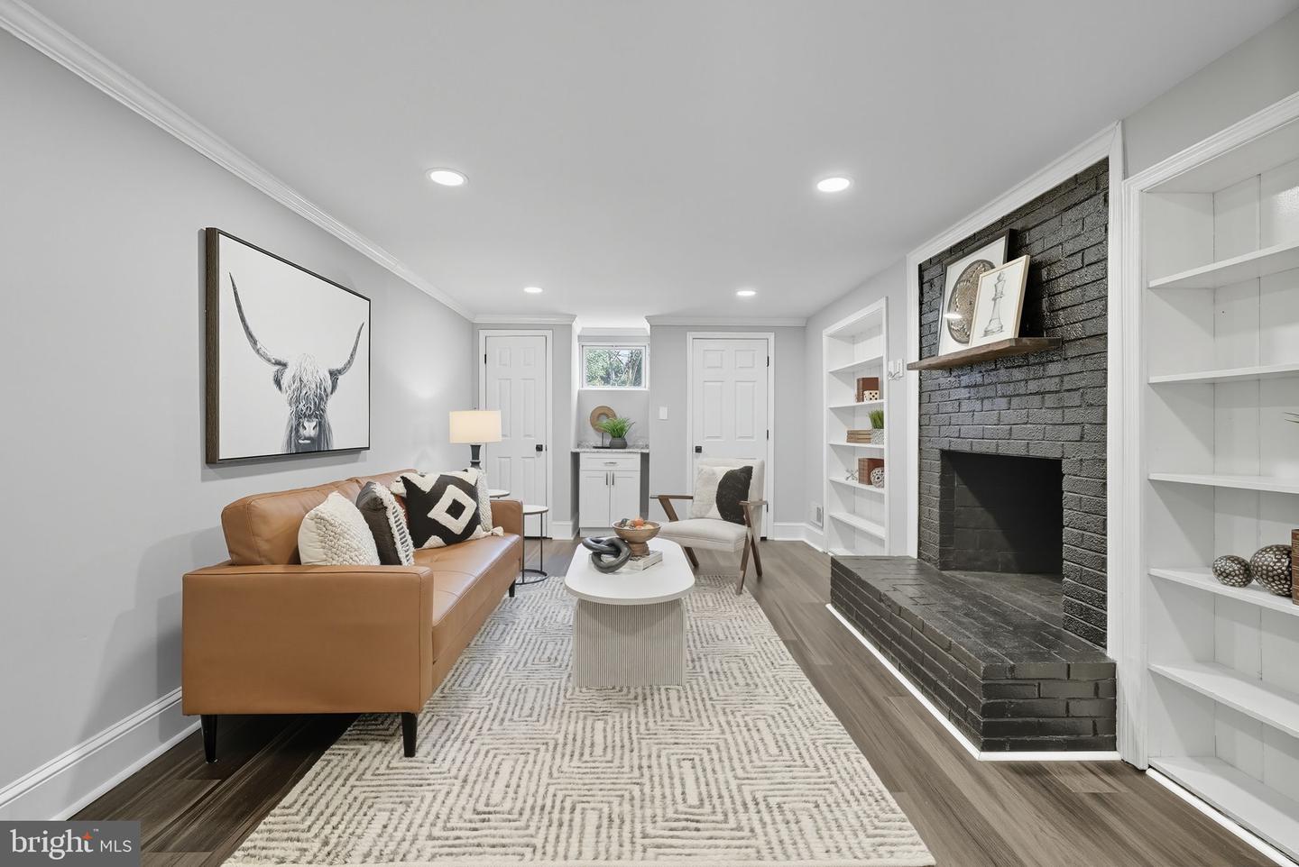 5209 CEDAR RD, ALEXANDRIA, Virginia 22309, 3 Bedrooms Bedrooms, ,3 BathroomsBathrooms,Residential,For sale,5209 CEDAR RD,VAFX2266910 MLS # VAFX2266910