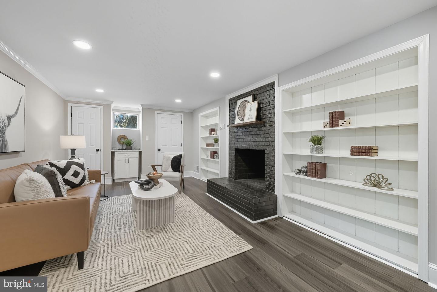 5209 CEDAR RD, ALEXANDRIA, Virginia 22309, 3 Bedrooms Bedrooms, ,3 BathroomsBathrooms,Residential,For sale,5209 CEDAR RD,VAFX2266910 MLS # VAFX2266910