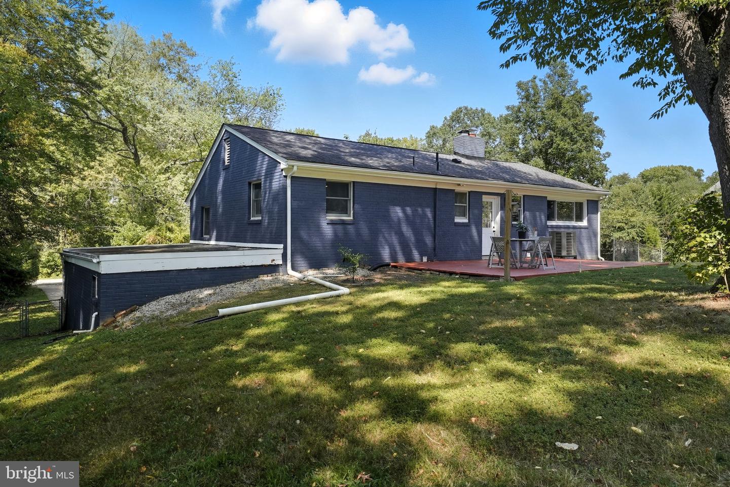 5209 CEDAR RD, ALEXANDRIA, Virginia 22309, 3 Bedrooms Bedrooms, ,3 BathroomsBathrooms,Residential,For sale,5209 CEDAR RD,VAFX2266910 MLS # VAFX2266910