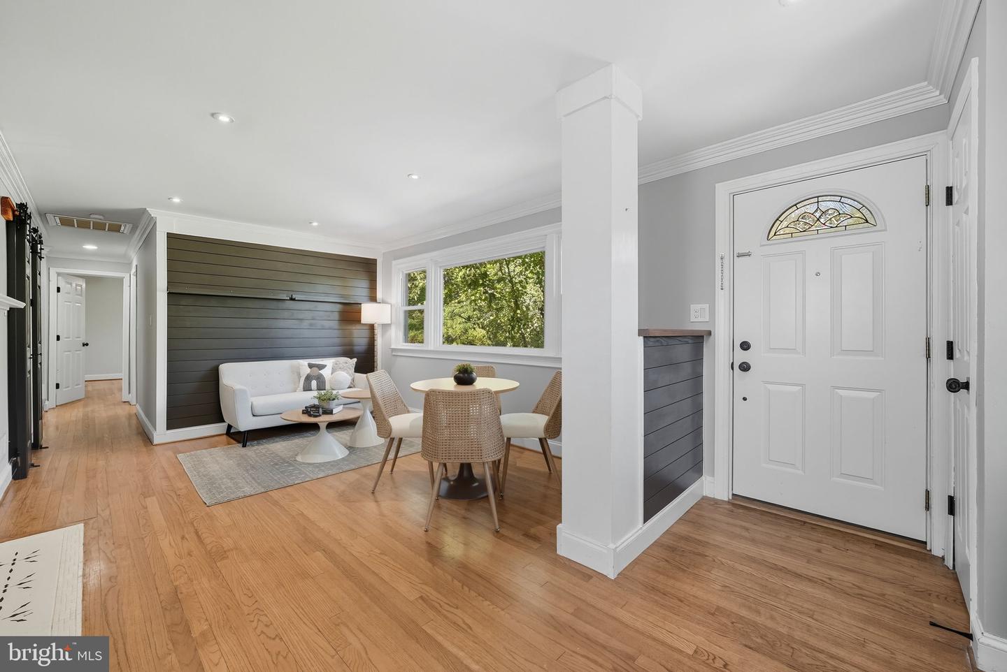 5209 CEDAR RD, ALEXANDRIA, Virginia 22309, 3 Bedrooms Bedrooms, ,3 BathroomsBathrooms,Residential,For sale,5209 CEDAR RD,VAFX2266910 MLS # VAFX2266910