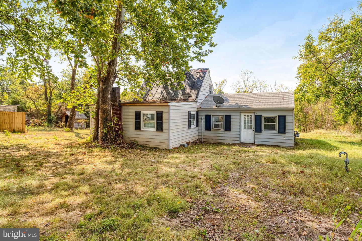 6816 FAYETTE ST, HAYMARKET, Virginia 20169, 3 Bedrooms Bedrooms, ,1 BathroomBathrooms,Residential,For sale,6816 FAYETTE ST,VAPW2103960 MLS # VAPW2103960